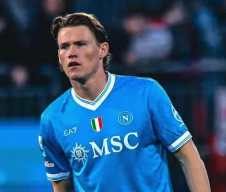 Scott McTominay fará cirurgia no coração após diagnóstico de arritmia