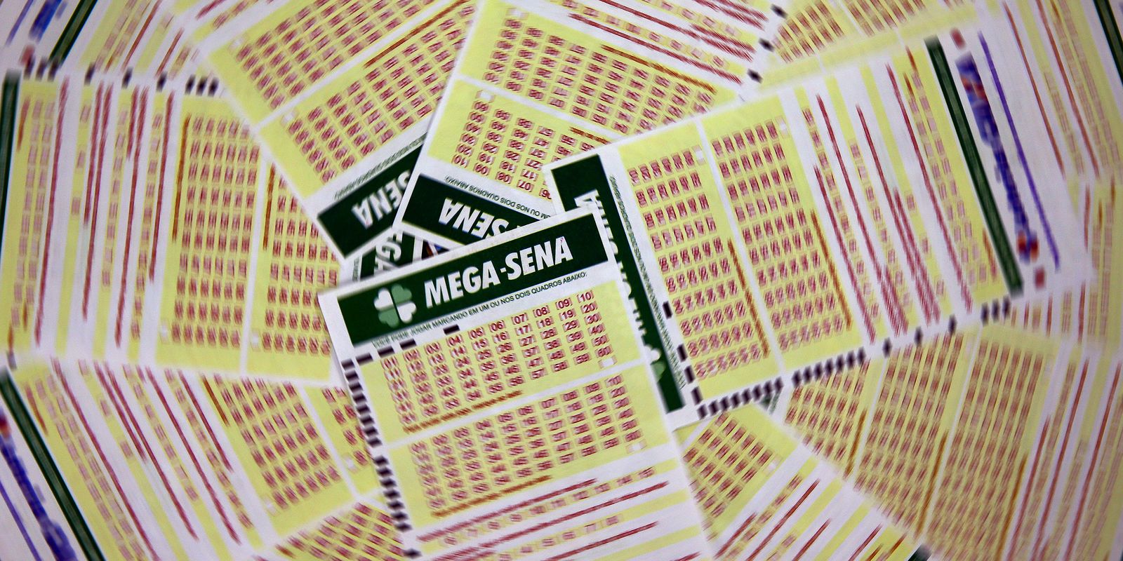 Mega-Sena acumula e prêmio chega a R$ 102 milhões para o próximo sorteio