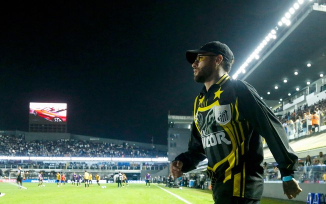 Neymar presta homenagem a Bruno Avelar após queda de helicóptero