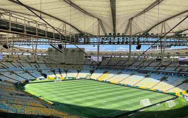 Palmeiras defende gramado sintético e ironiza críticas do Flamengo