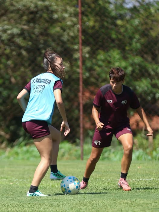 Guerreiras Grenás mantêm rotina de treinos para decisão na Copa do Brasil