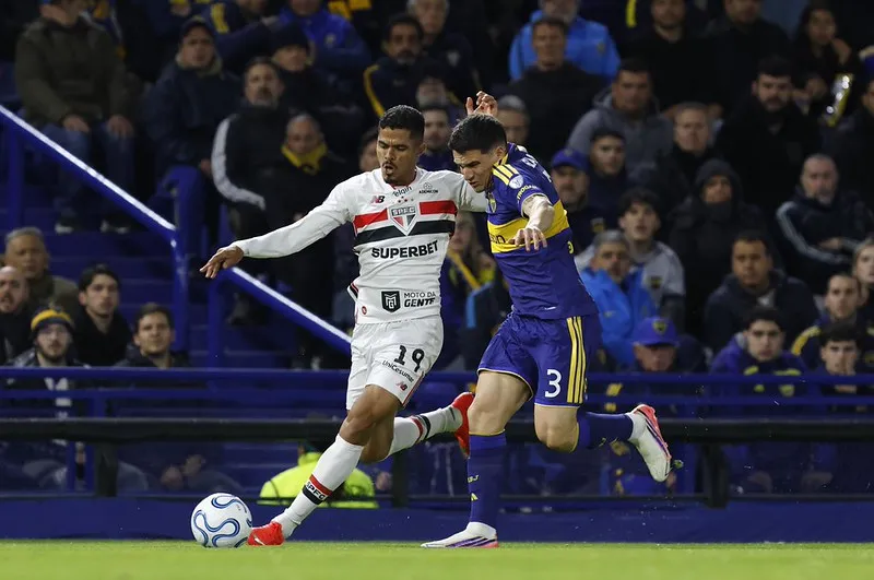 Dorival Júnior vê evolução no São Paulo após tropeço na Sul-Americana