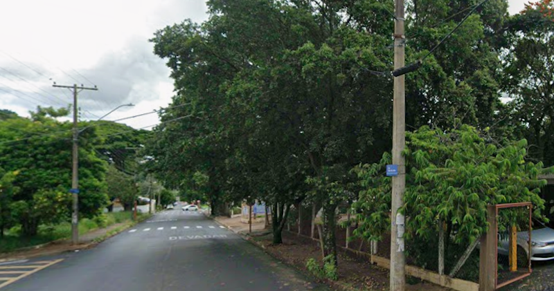Sinalização de trânsito em frente ao Centralizado da Prefeitura exige reforço