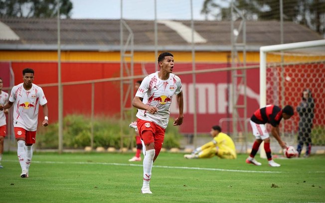 Bragantino vence Flamengo no Brasileirão Sub-17 e avança às quartas