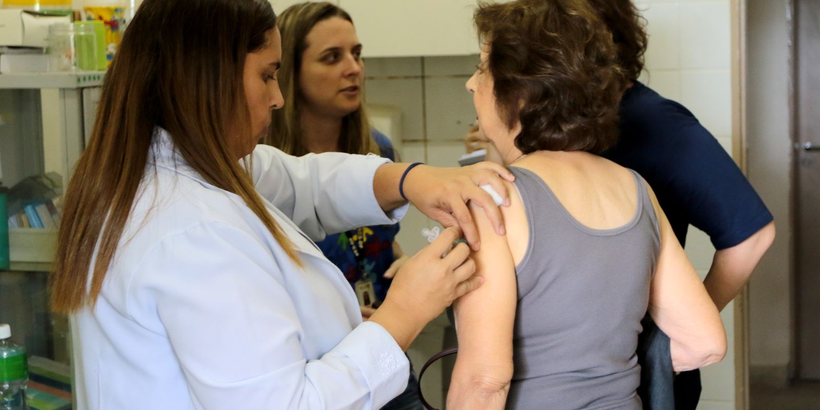 Vacina pneumo 20 é ampliada pelo SUS para idosos com 85 anos ou mais
