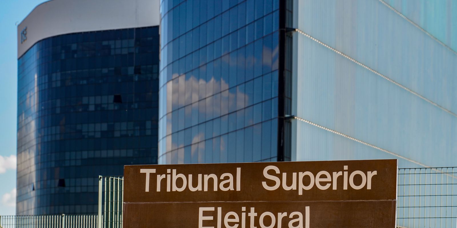TSE contabiliza mais de 51 mil denúncias de propaganda irregular nas eleições