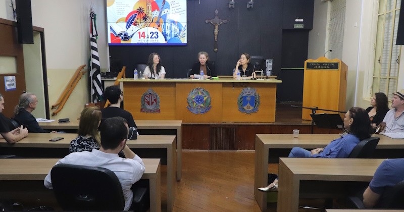 Setor cultural de Araraquara resiste com abertura de eventos poéticos e musicais