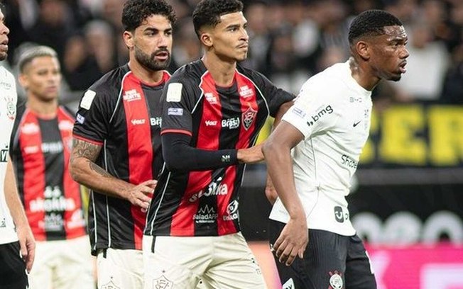 STJD aplica multa ao Corinthians por atraso e copo de pipoca em jogo