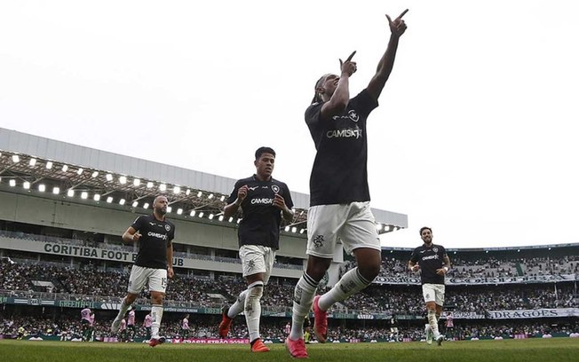 Botafogo enfrenta sequência decisiva no Brasileirão para definir seu futuro