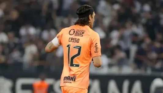 Cássio abre o jogo sobre o consumo de álcool no Corinthians
