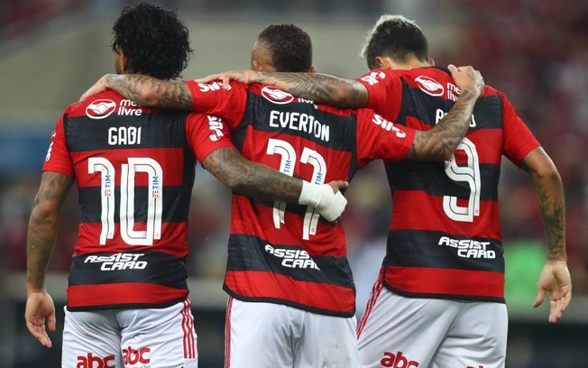 Santos busca quinta vitória seguida no Campeonato Brasileiro com força máxima