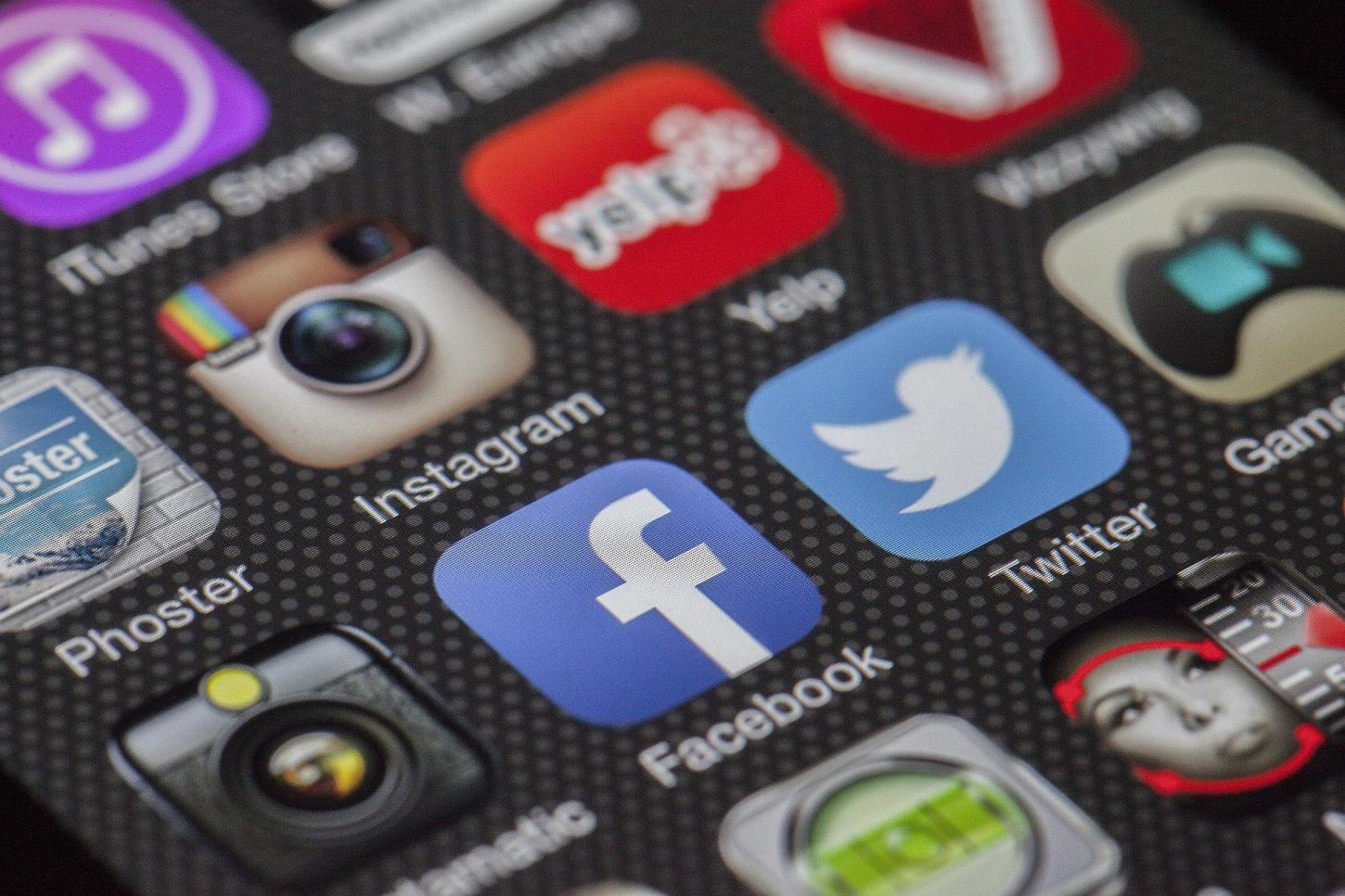 Como guardar vídeos do Instagram fora do aplicativo: quatro caminhos comparados