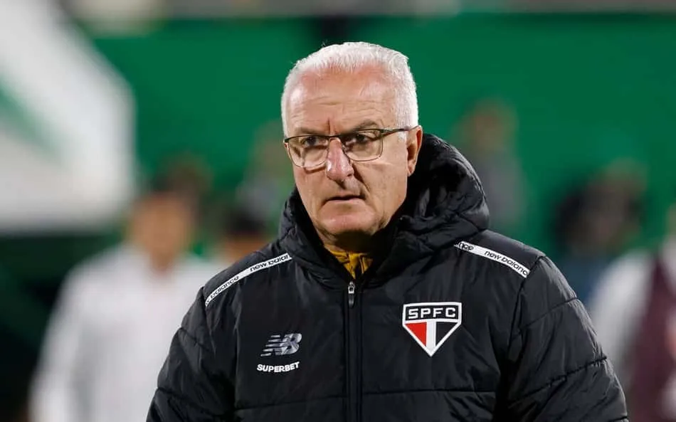 São Paulo é multado pela CONMEBOL e Dorival Júnior sofre punição
