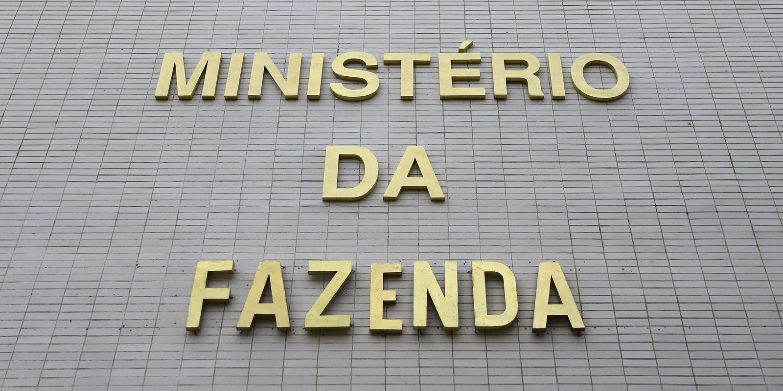 Contas do governo central registram superávit primário de R$ 4,8 bilhões