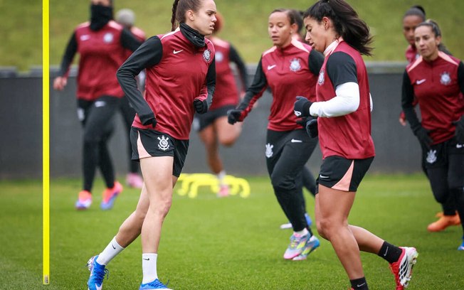 Corinthians decide Brasileirão Feminino com premiações atrasadas no elenco
