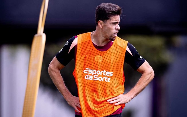 Corinthians realiza treino com cinco desfalques para enfrentar o Vasco