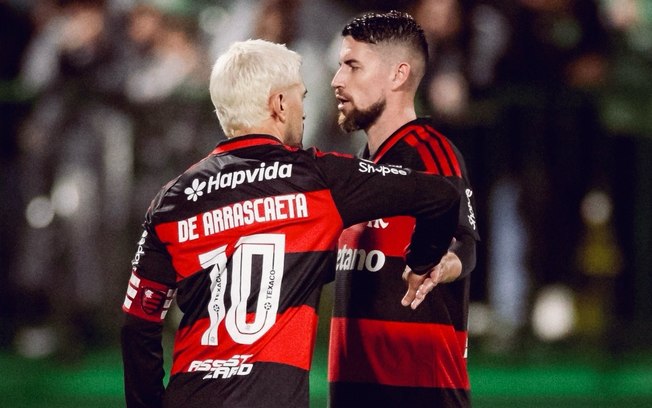 Jorginho revela plano de jogar no Palmeiras e ironiza o clube alviverde