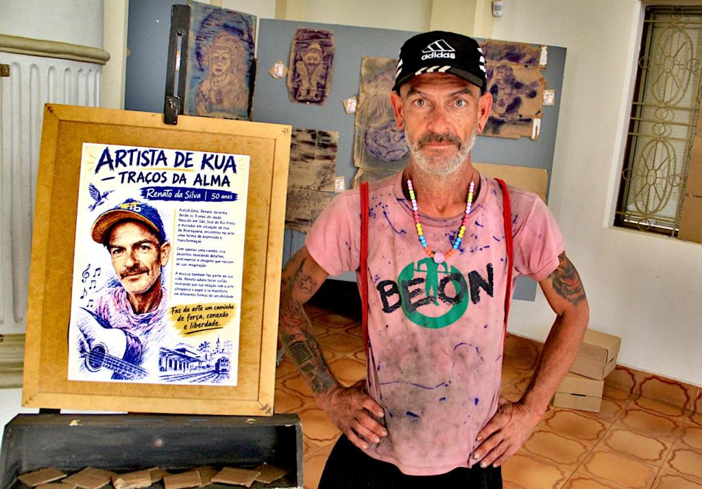 Exposição no Palacete das Rosas revela talento de artista de rua em Araraquara