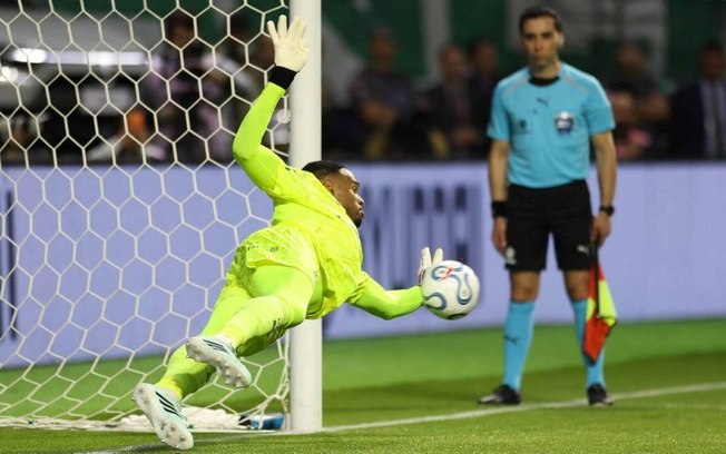 Fluminense cai nos pênaltis e sofre nova eliminação na Libertadores