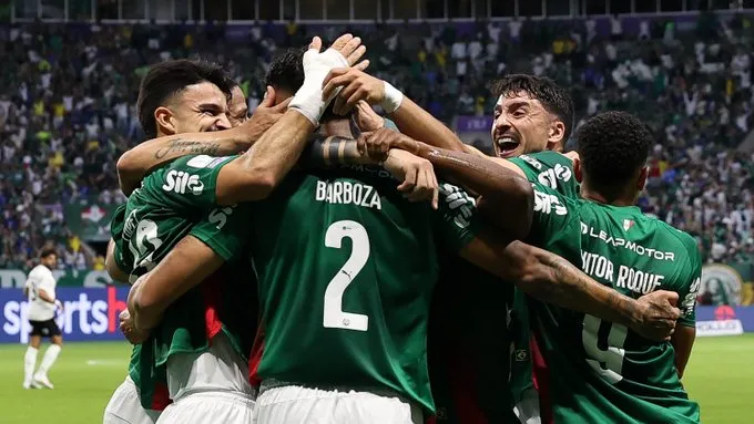 Giay, Calleri e Viveros lideram a seleção da 30ª rodada do Brasileirão
