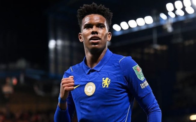 Paris Saint-Germain demonstra interesse na contratação de Estêvão