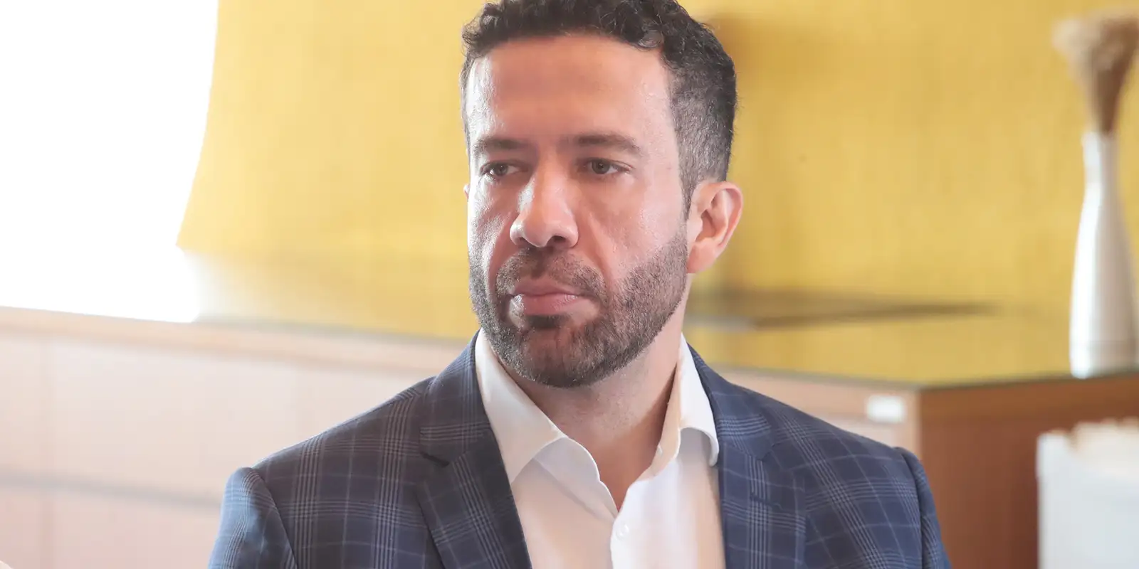 André Janones pode receber alta médica em breve, aponta boletim