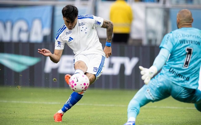 Kaio Jorge brilha com hat-trick na vitória do Cruzeiro contra o Grêmio