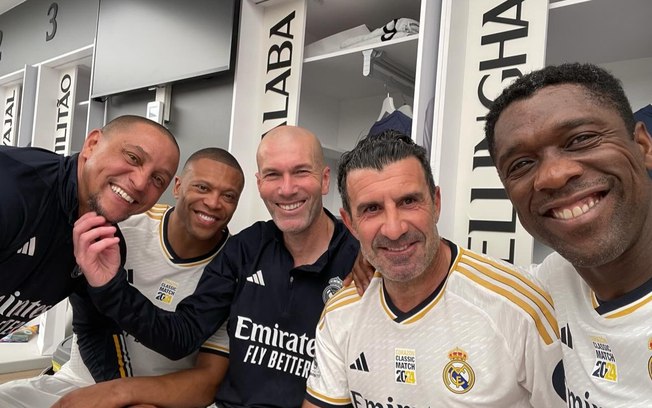 Roberto Carlos avalia Clarence Seedorf no Corinthians
