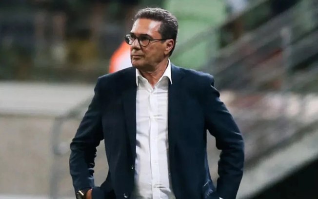 Vanderlei Luxemburgo nega contato do Corinthians e revela condição para voltar