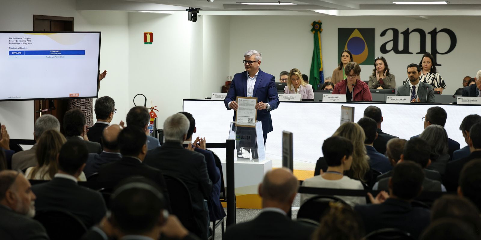 Maior leilão do pré-sal é concluído com sete blocos arrematados pela ANP