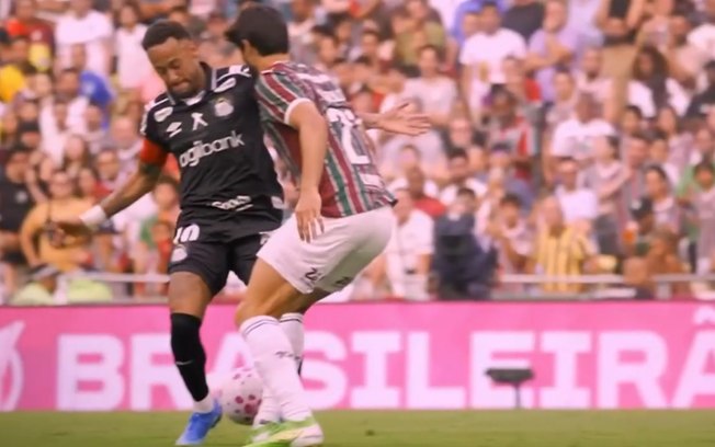 Neymar sofre drible desconcertante em jogo do Santos no Brasileirão