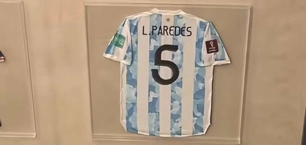Neymar publica camisa de Paredes após eliminação do Vasco pelo Boca Juniors