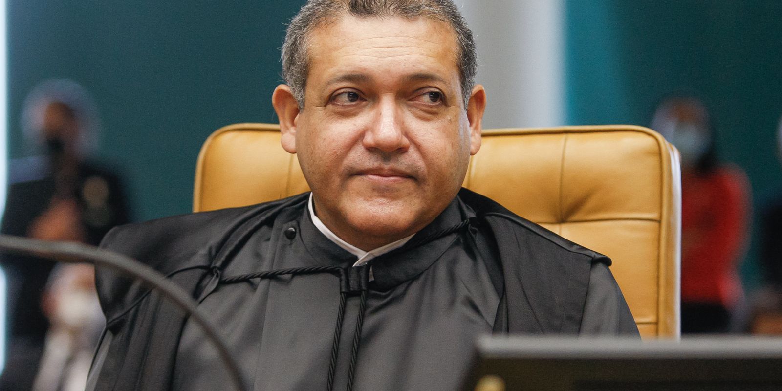 Nunes Marques suspende novos posts no canal Exército do Lula