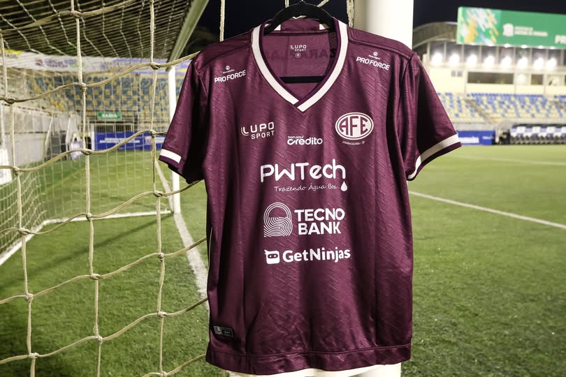 Ferroviária entra em campo no Estádio Gabriel Marques da Silva