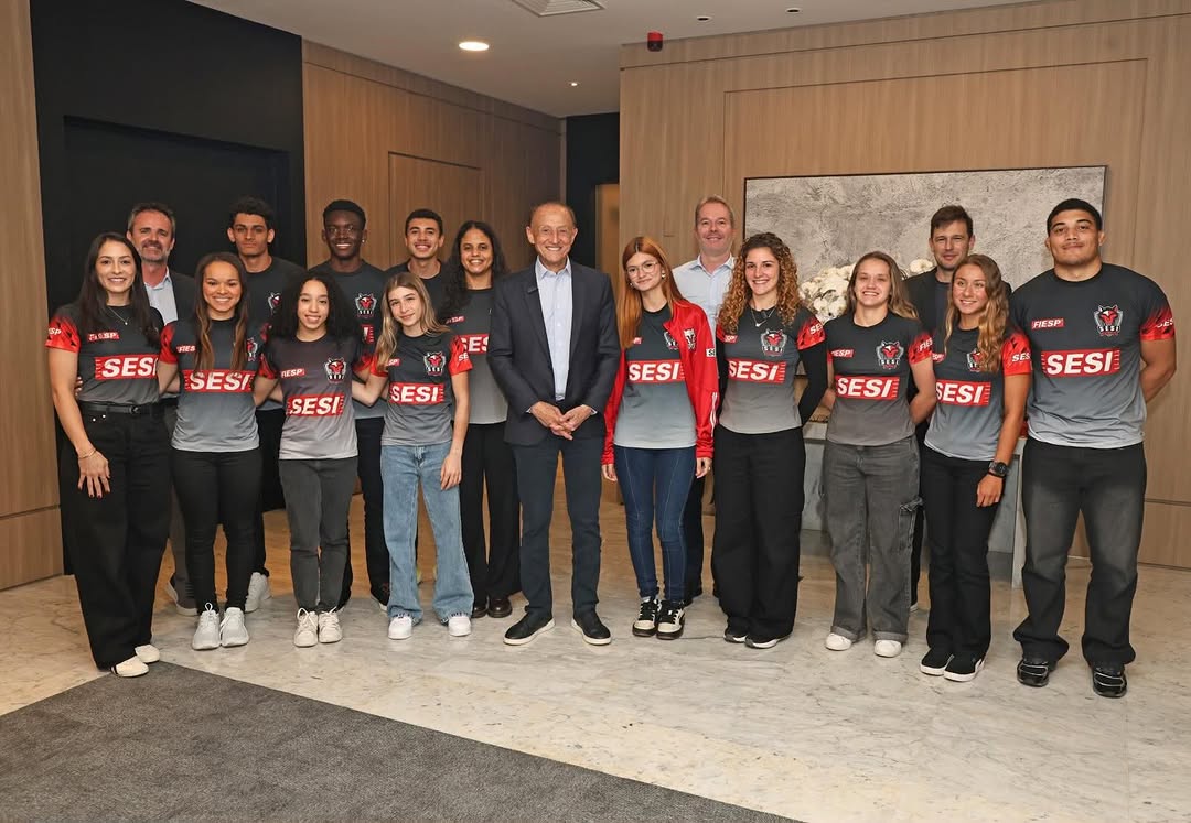 Encontro com Paulo Skaf reúne atletas do Sesi Esporte