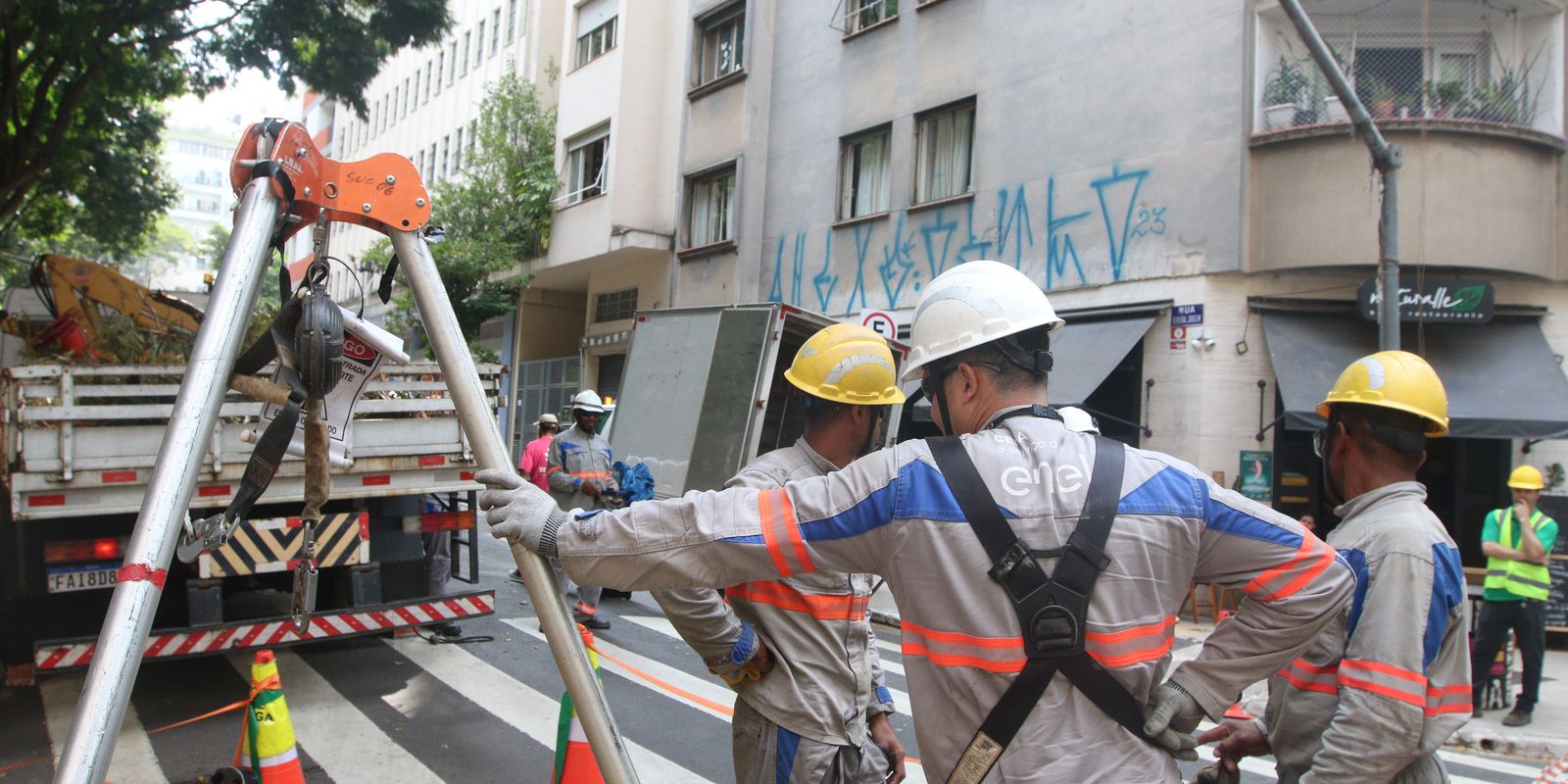 Procon paulistano aplica multa milionária na Enel por falhas de energia