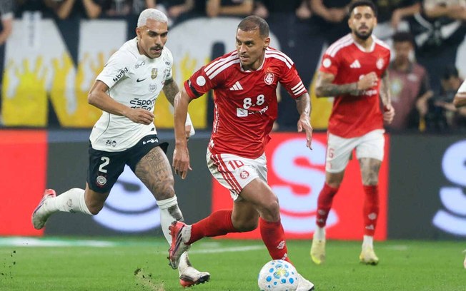 Internacional busca substituto para Alan Patrick lesionado
