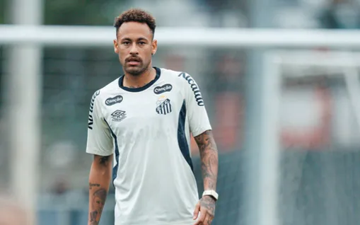 Santos intensifica treinos para confronto decisivo contra o Fluminense