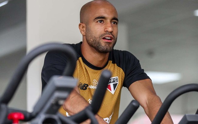 São Paulo ganha reforços, mas Luciano segue fora contra o Vitória