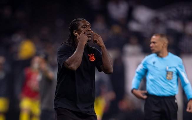 Seedorf destaca luta mental de jogadores do Corinthians após vitória no Brasileirão
