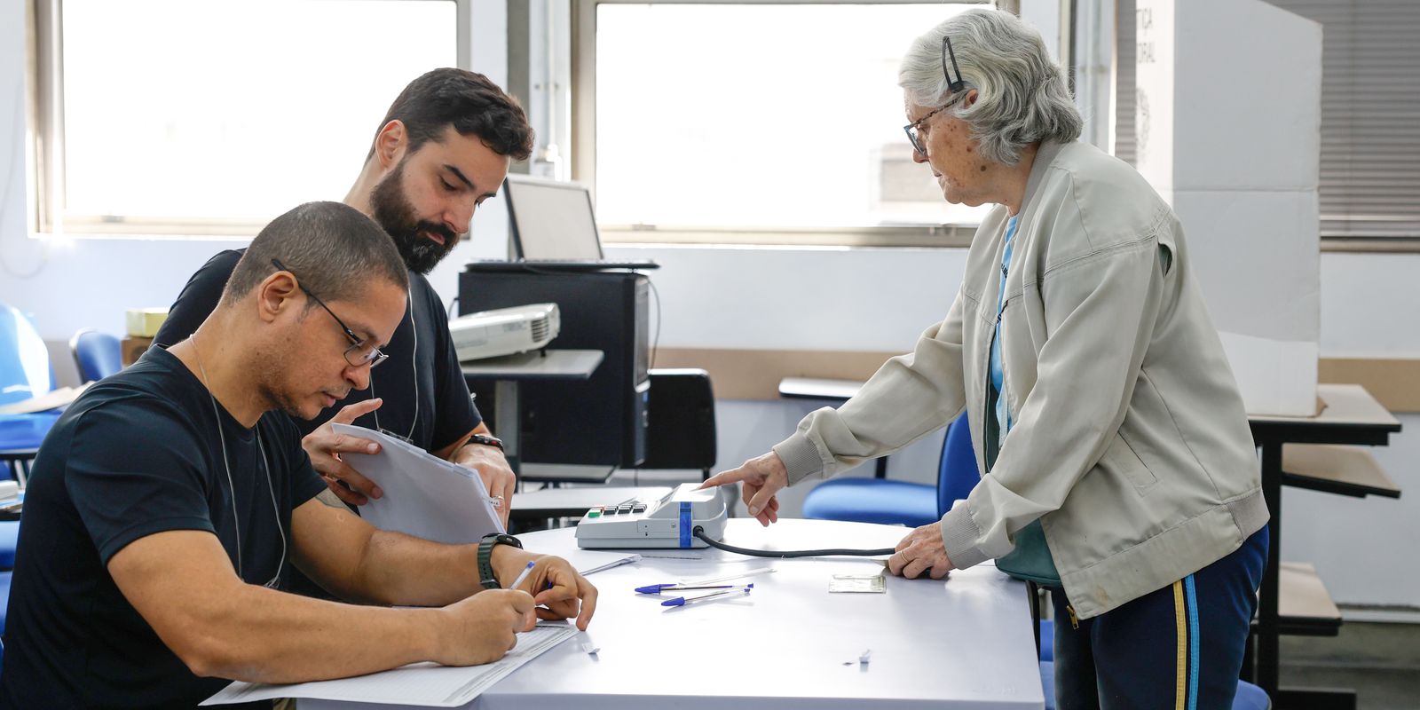 TRE-SP substitui 251 urnas eletrônicas no primeiro turno das eleições
