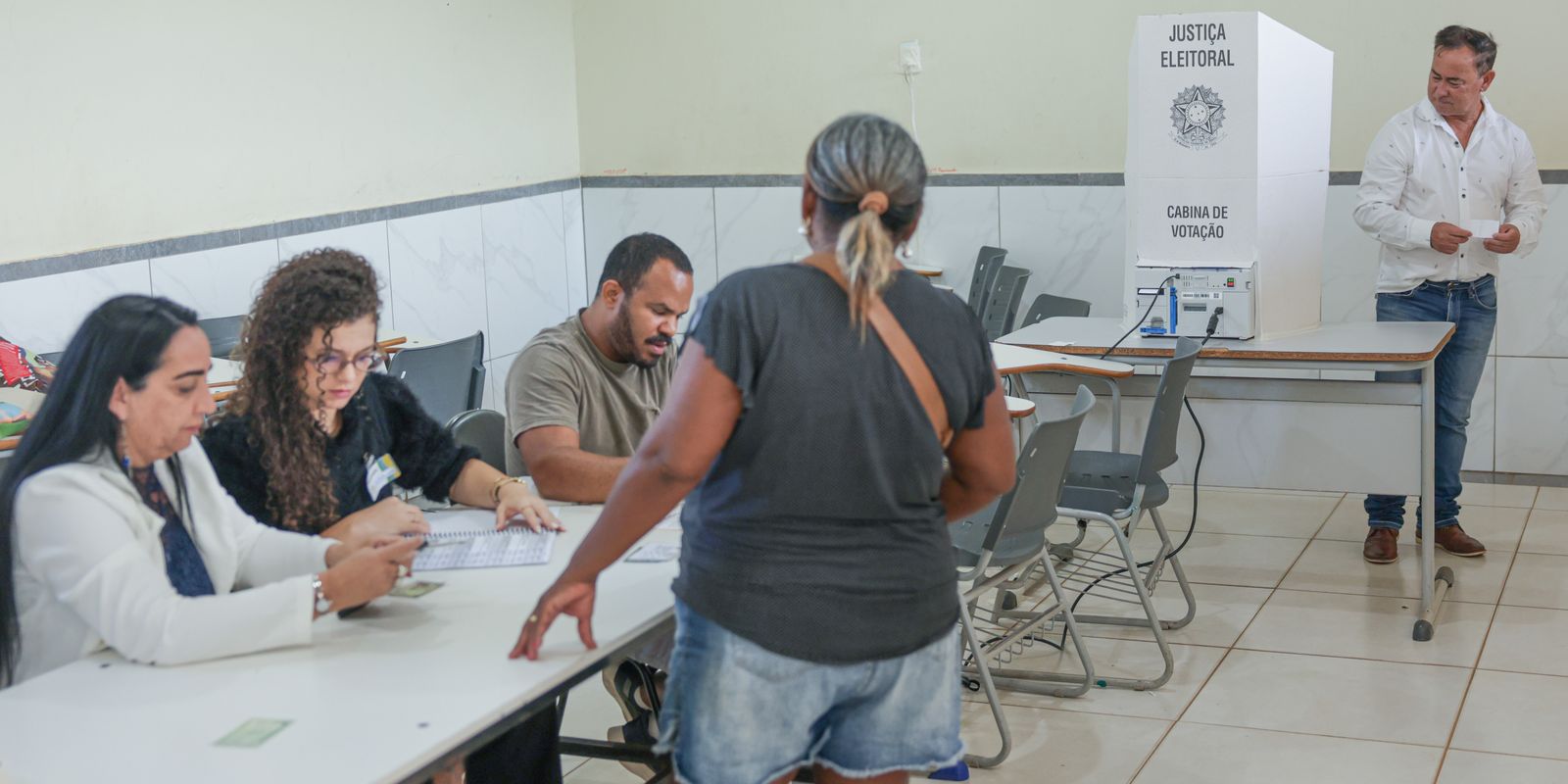 TSE desmente boato de fraude na apuração dos votos após pausa no sistema