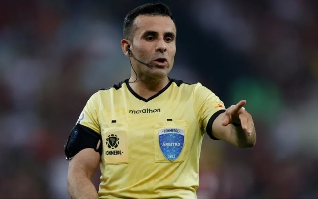 Vasco enfrenta árbitro Piero Maza que nunca viu o Boca perder na Sul Americana