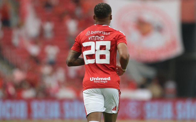 Vitinho, do Internacional, marca o gol mais rápido do Brasileirão 2026