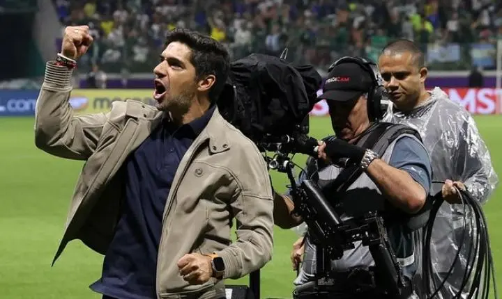 Abel Ferreira completa marcas históricas com o Palmeiras