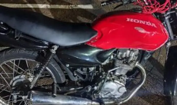 PM detém adolescentes com moto adulterada e R$ 1,5 mil no Jacobucci, em São Carlos