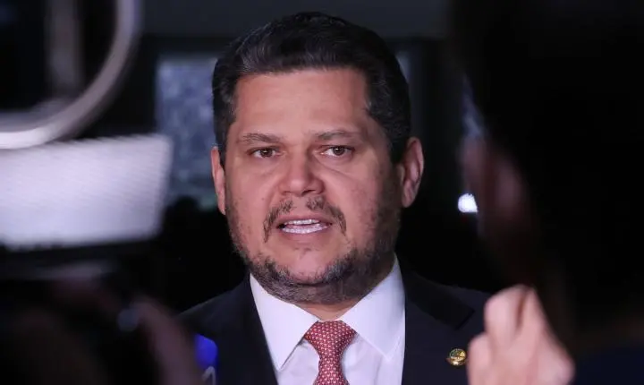 Alcolumbre pauta votação da PEC da segurança pública no Senado para terça-feira