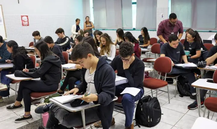 MEC libera bolsa permanência do Prouni de R$ 700 para alunos elegíveis