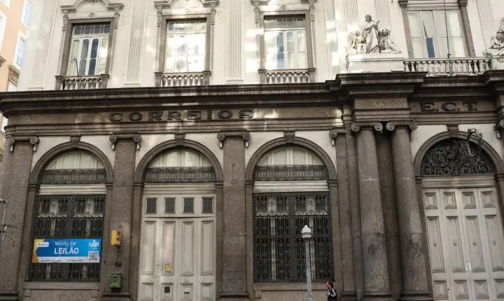 Prédio histórico no centro do Rio vai a leilão dos Correios por R$ 53,6 milhões