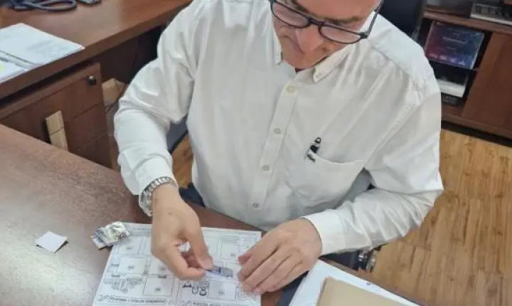 Projeto de araraquara transforma história local em álbum de figurinhas escolar